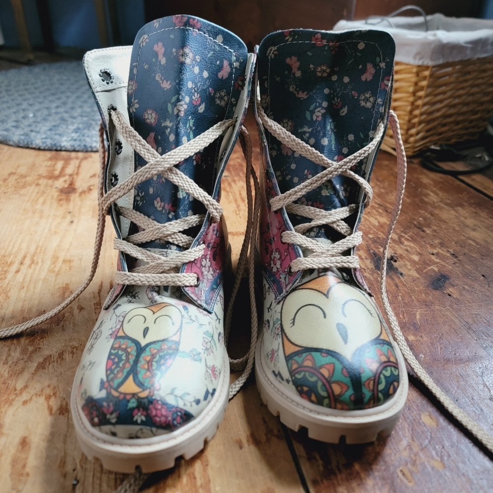 Goby Wise 🦉 Owl floral Lace up combat boots vegan faux leather Quirky RARE - Picture 9 of 15